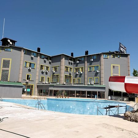 Respiro Park Hotel Бююкчекмедже Екстериор снимка