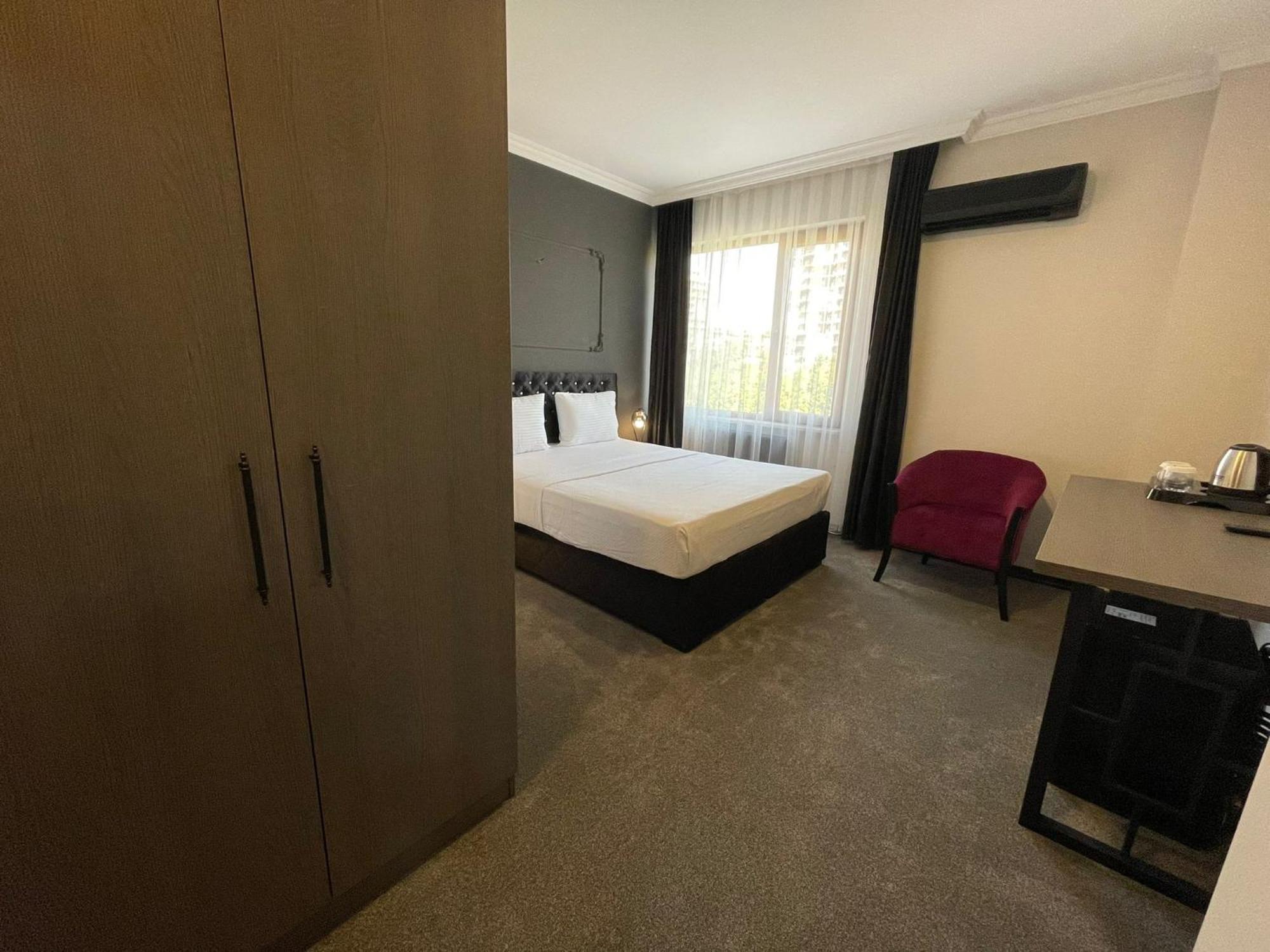 Respiro Park Hotel Бююкчекмедже Екстериор снимка