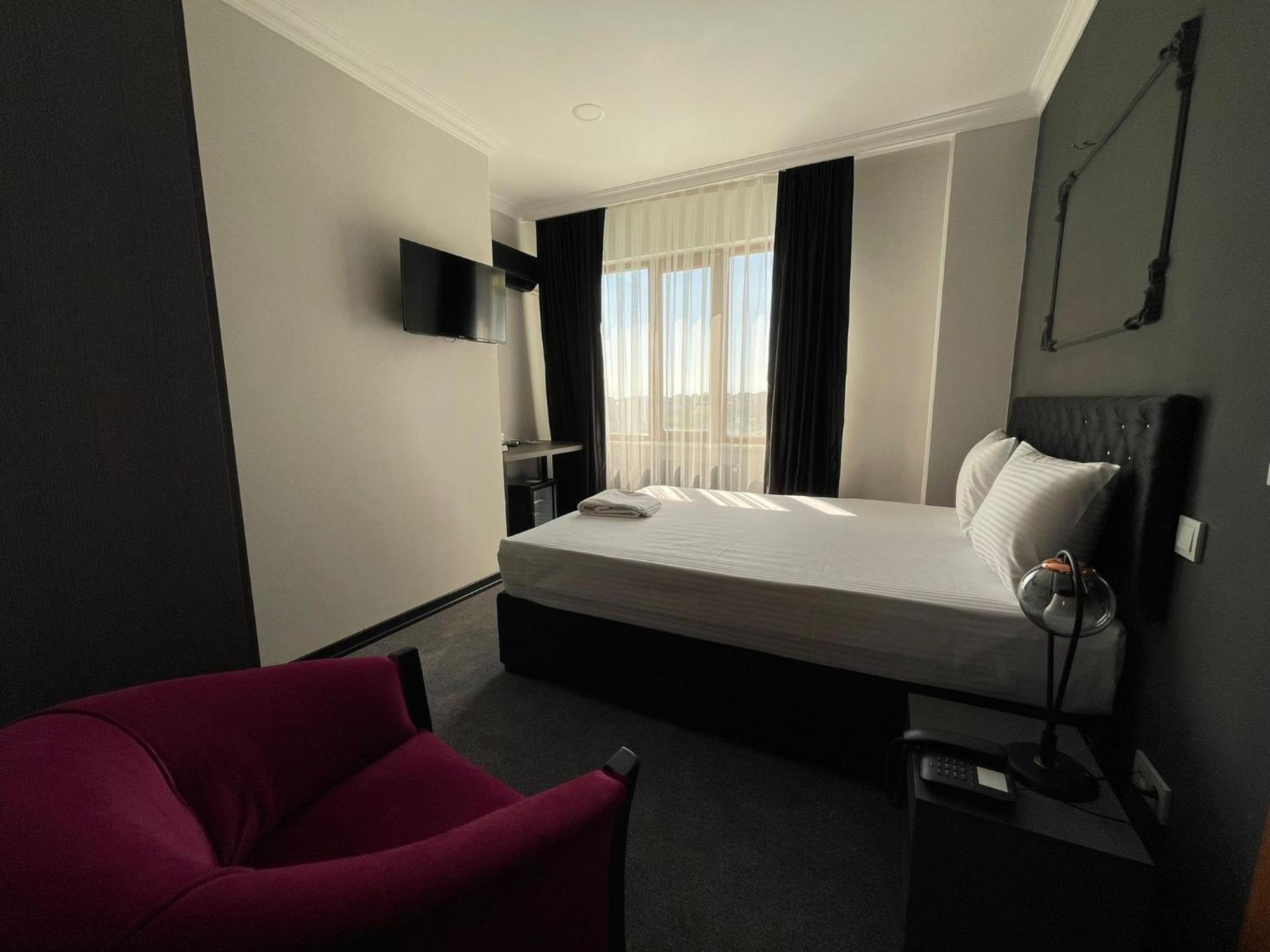 Respiro Park Hotel Бююкчекмедже Екстериор снимка