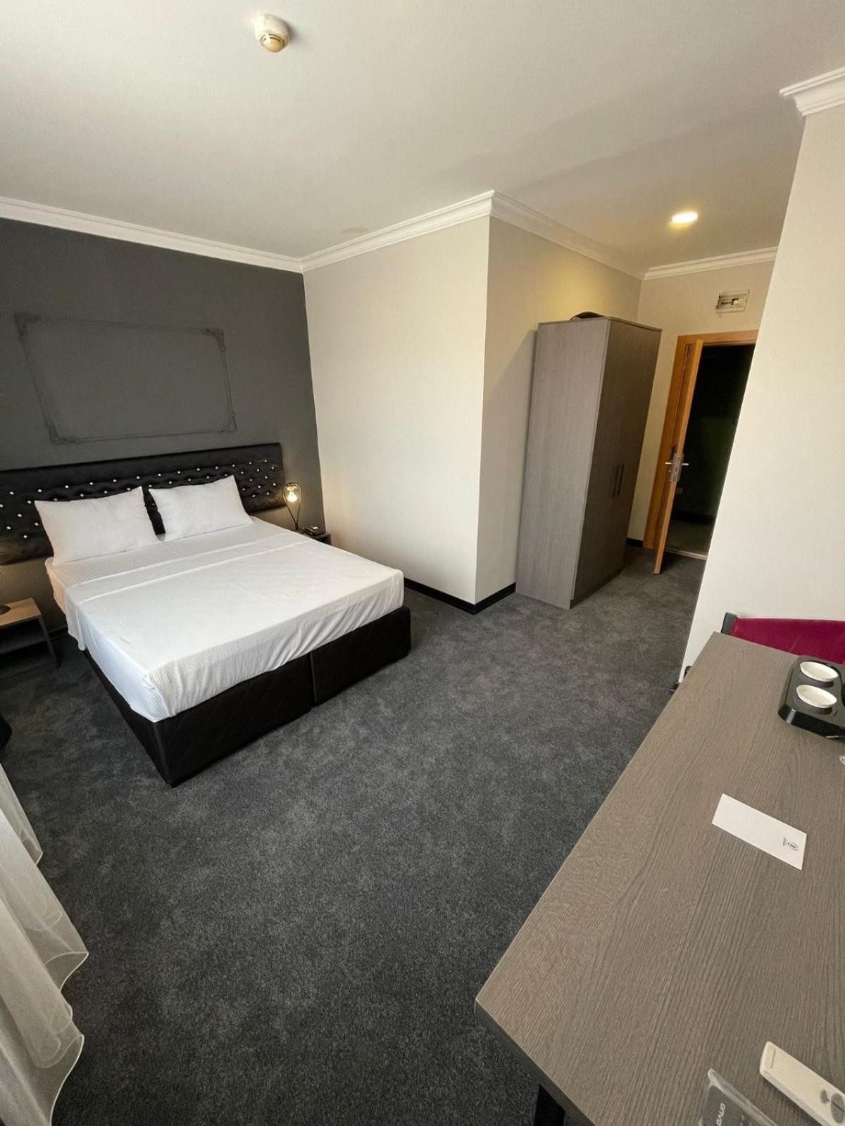Respiro Park Hotel Бююкчекмедже Екстериор снимка